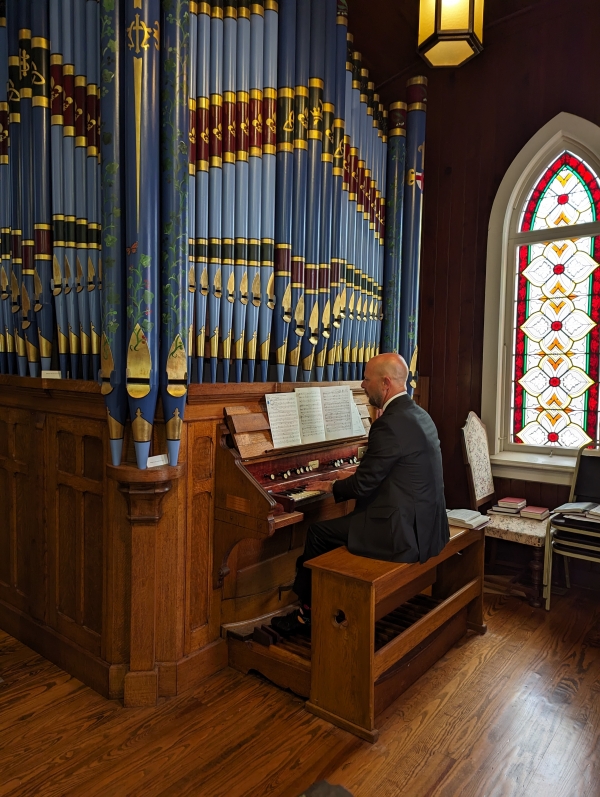Organist Shares Joyful Music at St. George's, Engelhard